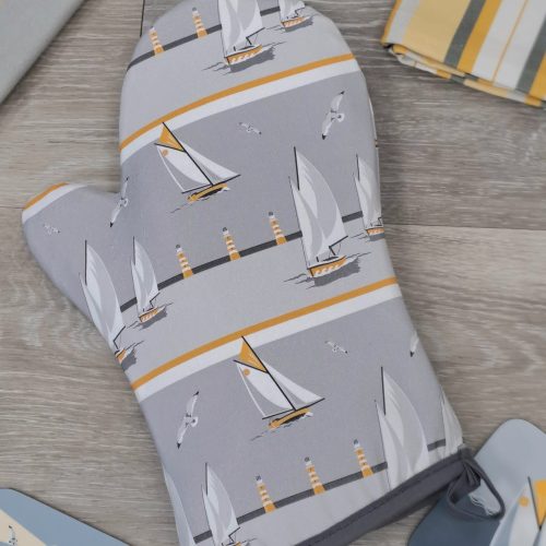 Nautical grey oven Mitt