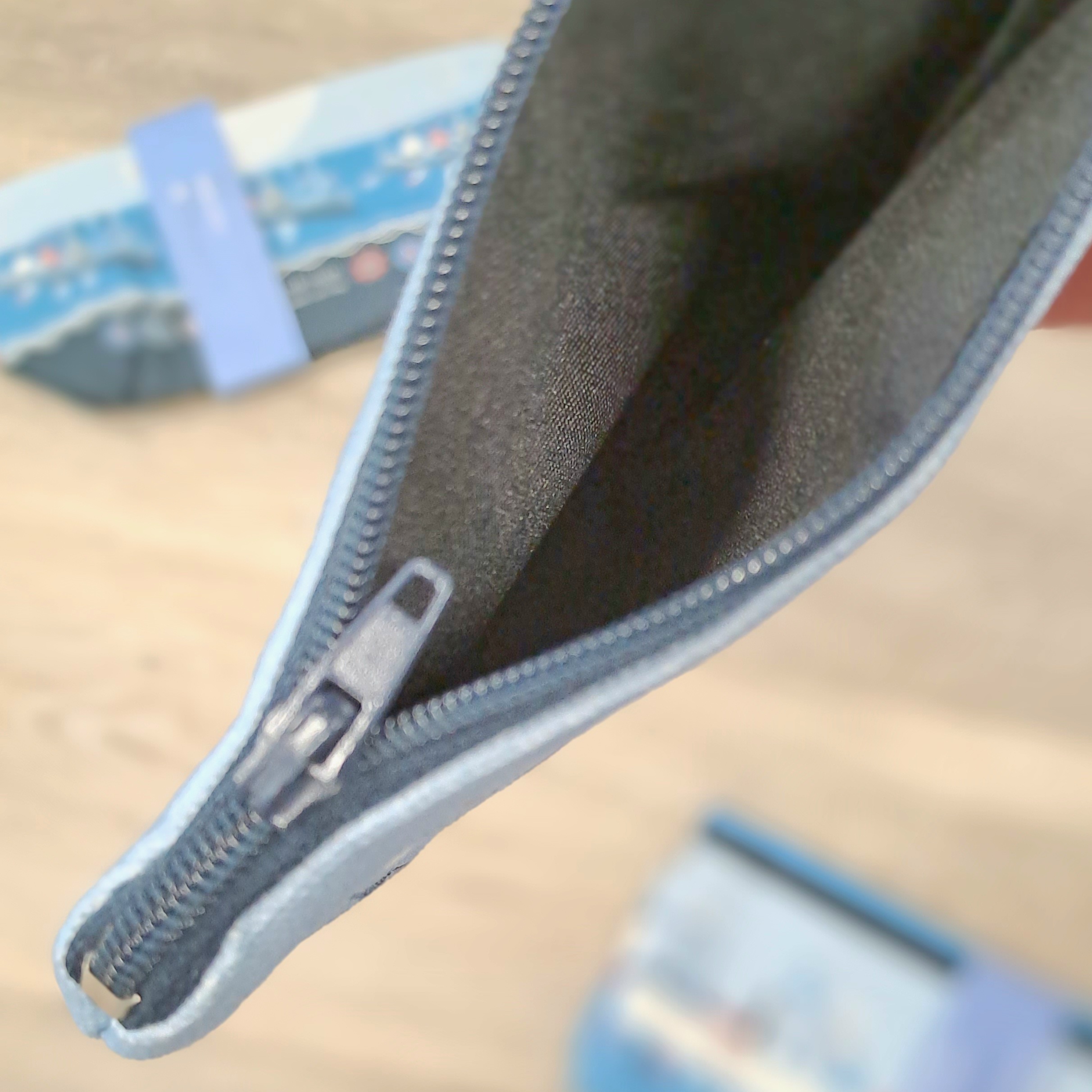 London Coin Purse - Image 3